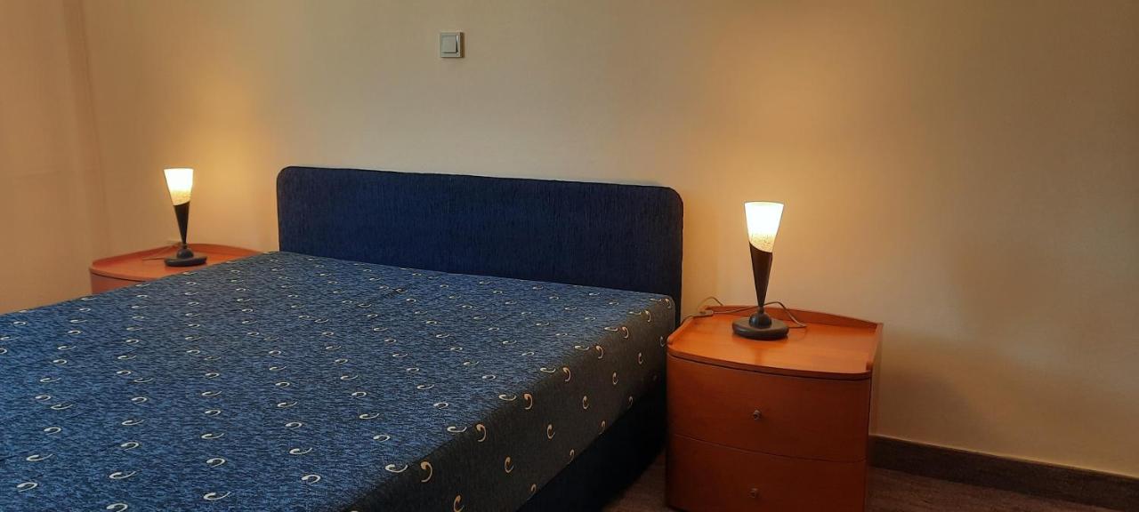 Ambassador Apartments Petrovac Eksteriør billede