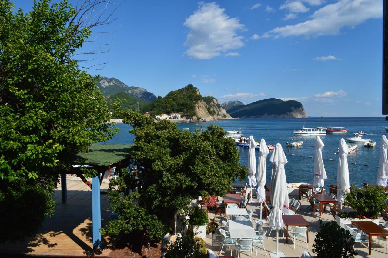 Ambassador Apartments Petrovac Eksteriør billede