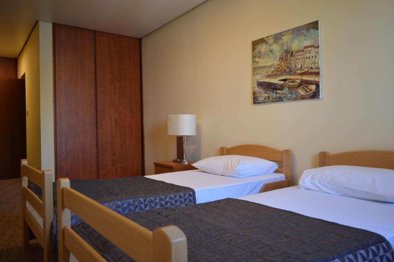 Ambassador Apartments Petrovac Eksteriør billede